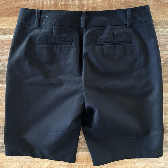 Ann Taylor Signature Black Women's Bermuda Shorts, Size 12 - Picture 2 of 11
